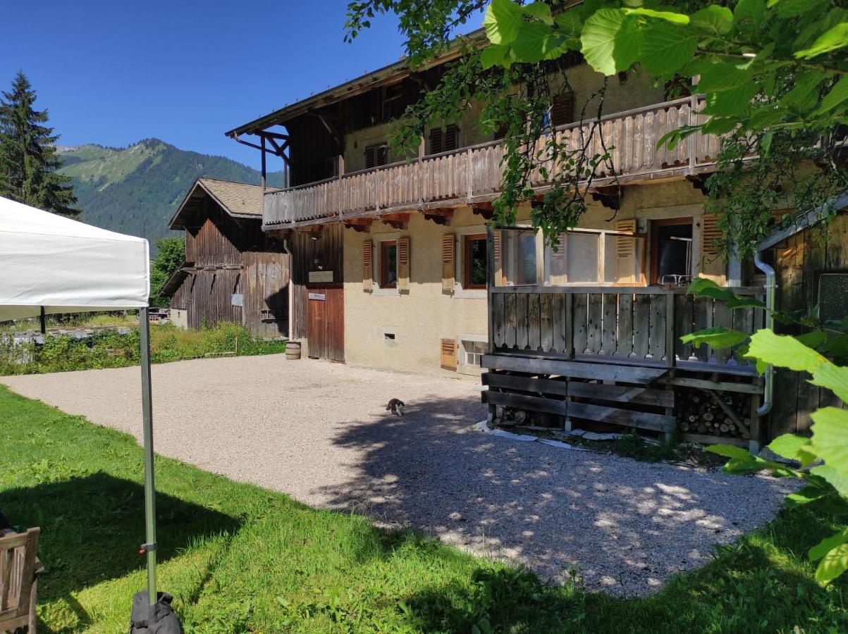 Appartement Dans Chalet 5 Chambres 130 M2 Centre Village Монтрион Екстериор снимка